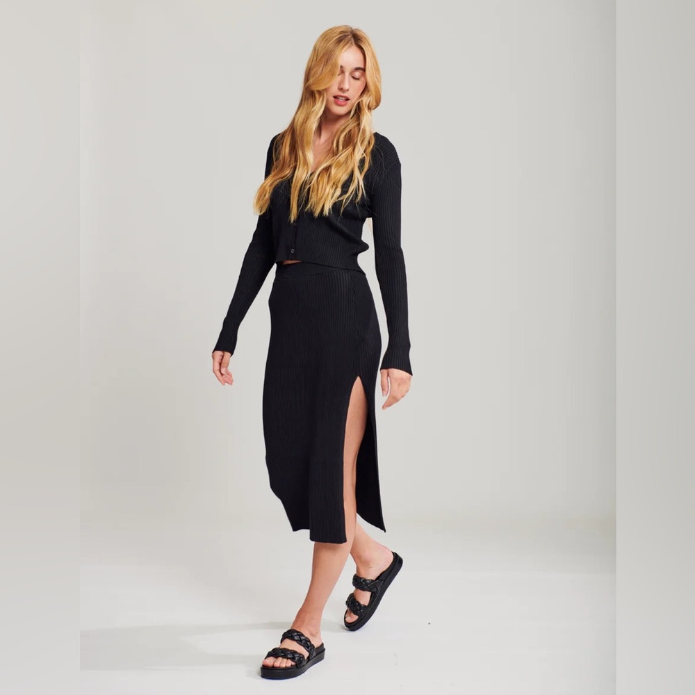 John + Jenn Parker Ribbed Sweater/Skirt Set